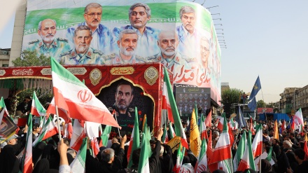 دەنگدانەوەی بەربڵاوی بەشداریی بەشکۆی خەڵکی تاران لەبەڕێکردنی تەرمی شەهیدانی پەلاماری تیرۆریستیی ڕژێمی زایۆنی