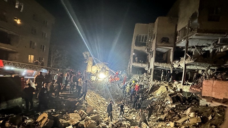 Çend navçeyên xelknişîn ên Têhranê bûn armanca êrişa Rejîma Sîyonîst