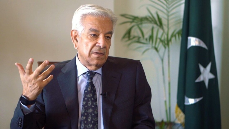 وەزیری بەرگری پاکستان: ئێمە بە هەموو شێوەیەک لە پاڵ ئێران وەستاوین
