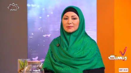 ئاشنایی لەگەڵ 