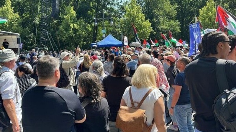 PROTESTI U BERLINU ZBOG IZRAELSKE AGRESIJE NA IRAN I ZLOČINA U GAZI