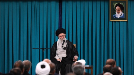 رہبر انقلاب اسلامی سے ایرانی پارلیمنٹ کے اراکین کی ملاقات