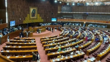 Pakistan Senatı İsrailin İrana qarşı təcavüzünü müharibə cinayəti kimi pisləyib