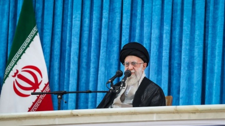 Rêberê Şoreşê: Pîşeya navokî ya gelê Îranê ye û têkilîyek bi Amerîkayê û yên din ra tine