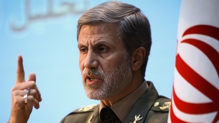 دشمن سے ایران کی ترقی اور خودمختاری برداشت نہیں ہورہی ہے: آرمی چیف جنرل امیر حاتمی