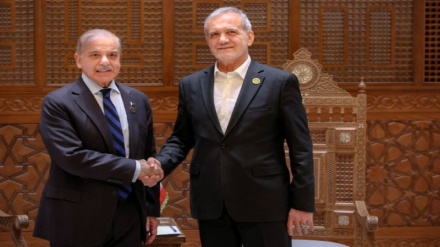 برادر ملک ایران پراسرائیلی جارحیت بلاجواز، پاکستان ایران کے ساتھ مضبوطی سے کھڑا ہے: پاکستانی وزیراعظم
