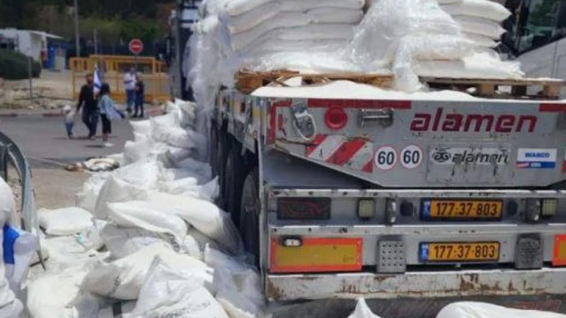 İsrail ordusu Qəzzəyə göndərilən minlərlə ton humanitar yardımı məhv edib