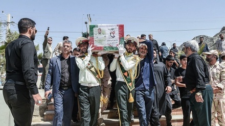 بەڕێکردنی تەرمی شەهیدانی پەلاماری تیرۆریستی لە زاهیدان
