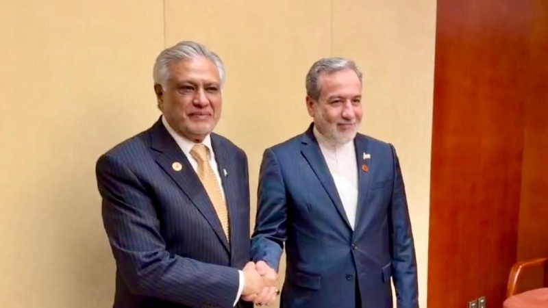ایران اور پاکستان کے وزرائے خارجہ کی ملاقات 