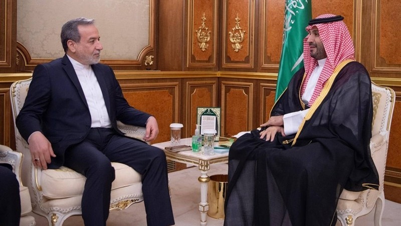 د سعودي دفاع وزیر سره د ایران د بهرنیو چارو د وزیر لیدنه