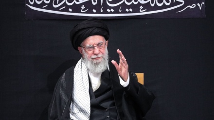 İnqilab Rəhbərinin iştirakı ilə Hüseyn Aşurası gecəsi əzadarlığı mərasimi keçirilib