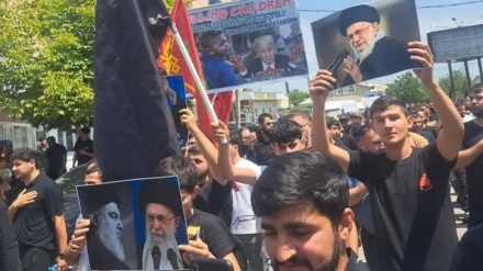 Meşa Roja Tasûa ya şîe yên Gurcistanê bi wêneyên rêberê Şoreşa Îslamî