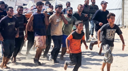 غزہ میں امدادی مرکز کے قریب صیہونی بربریت، درجنوں فلسطینی شہید