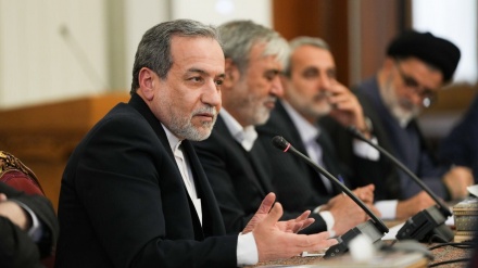 ایران: پارلیمنٹ کے قومی سلامتی کمیشن کی میٹنگ، وزرائے دفاع اور خارجہ کی شرکت