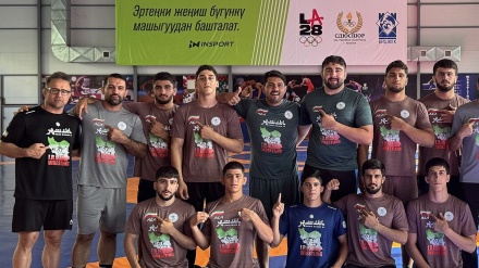 İranın gənclərdən ibarət yunan-Roma güləş komandası Asiya çempionu oldu