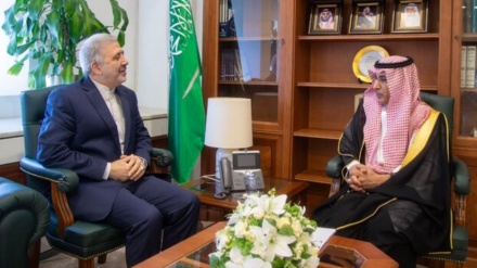 سعودی ہم منصب کے نام ایرانی وزیرخارجہ کا تحریری پیغام 