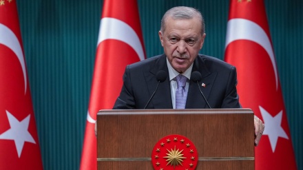 Bertekên li ser çekdanîna PKKê, Erdogan: me biryar da ku em bi hev re bimeşin