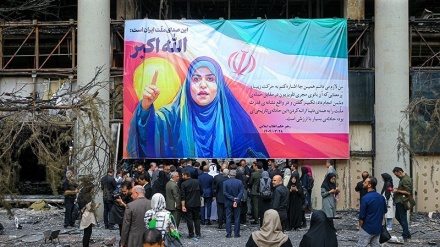 ایران: غیرملکی سفارتکاروں کا آئی آر آئی بی کا دورہ (ویڈیو رپورٹ)