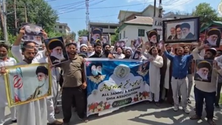ہندوستان: رہبر انقلاب اسلامی کی شان میں گستاخی پر احتجاج + ویڈیو 
