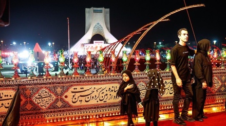 Şîngêriya 'Miherrem-Şehr'ê li Meydana Azadiyê ya Tehranê 