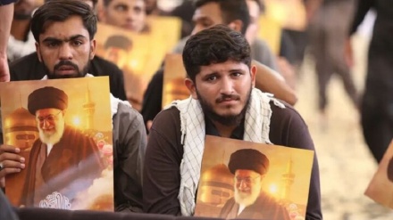 پەیمان نوێ کردنەوەی خوێندکارانی پاکستانی لەگەڵ ڕێبەری شۆڕش لە ڕێوڕەسمی یه وم حسێن