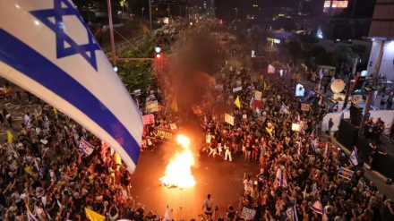 Təl-Əvivdə on minlərlə sionist Netanyahuya qarşı aksiya keçirib