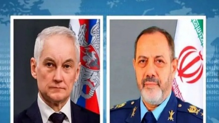 ایران اور روس کے وزرائے دفاع کی ماسکو میں ملاقات