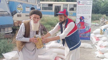  امداد رسانی گسترده در تخار و بامیان؛ خانواده‌ها از سیلاب، آتش‌سوزی و مهاجرت جان‌سخت بیرون آمدند