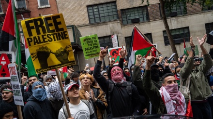 امریکہ: نیویارک میں دسیوں ہزار افراد فلسطینیوں کی حمایت میں سڑکوں پر