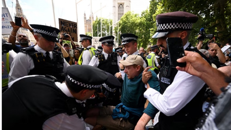 NAJVEĆE HAPŠENJE PALESTINSKIH PRISTALICA U VELIKOJ BRITANIJI