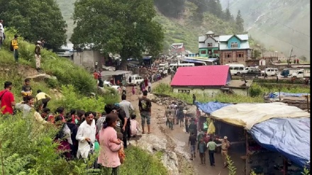 ہندوستان ، کشمیر میں بادل پھٹنے سے ہر طرف تباہی 
