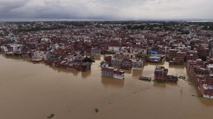 ہندوستان میں سیلاب سے مچی تباہی، گنگا اور جمنا ایک ہوئيں