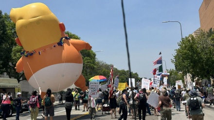 VELIKI PROTEST PROTIV TRUMPA U LOS ANGELESU