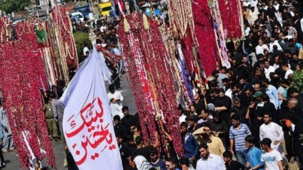 حضرت امام حسین (ع) اور شہدائے کربلا کا چہلم آج پاکستان و ہندوستان میں منایا جا رہا ہے