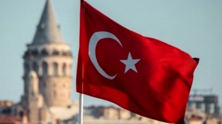 Girtina 17 karmendên şaredariyên Tirkiyê