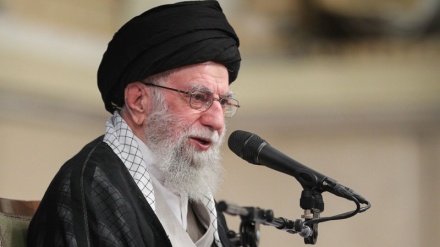 ڕێبەری مەزنی شۆڕش: پلانی دوژمن پاش شکستهێنانی لە شەڕی ١٢ ڕۆژە نەهێشتنی یەکدەنگیمانە