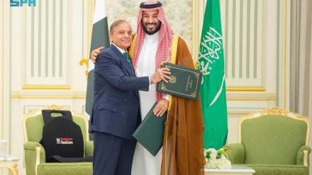 سعودی عرب اور پاکستان  نے مشترکہ اسٹریٹیجک دفاعی معاہدے پر دستخط کر دیئے
