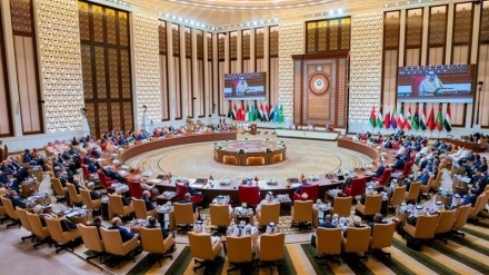 قطر میں عرب و اسلامی ملکوں کا سربراہی اجلاس، صیہونی حکومت کی سخت مذمت