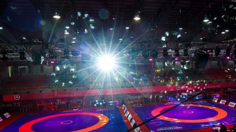 د آزادې غیږ نیونې نړیواله سیالۍ کې د ایران اتلولي 