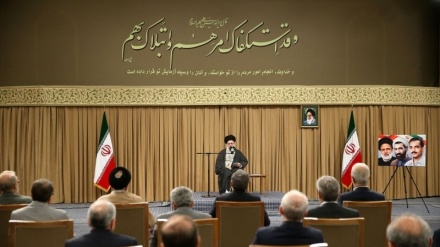  دیداری سەرۆک کۆمار و ئەندامانی دەستەی حکوومەت لەگەڵ ڕێبەری شۆڕش