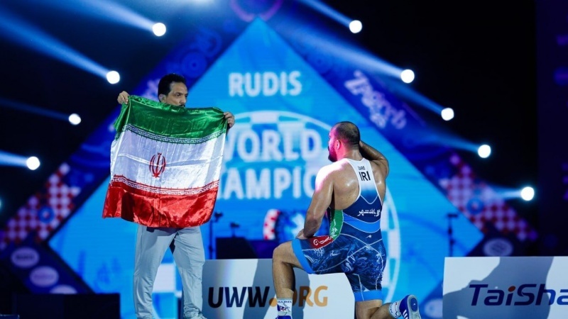 IRANSKA NACIONALNA REPREZENTACIJA U HRVANJU SLOBODNIM STILOM OSVOJILA SVJETSKO PRVENSTVO