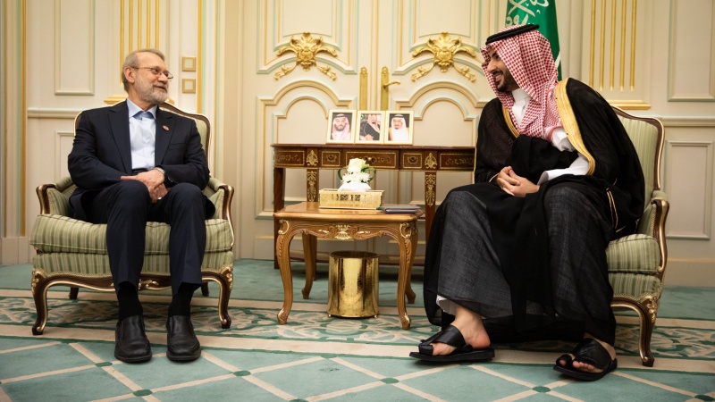 Laricani və Bin Salman regionun gələcəyi barədə danışıblar