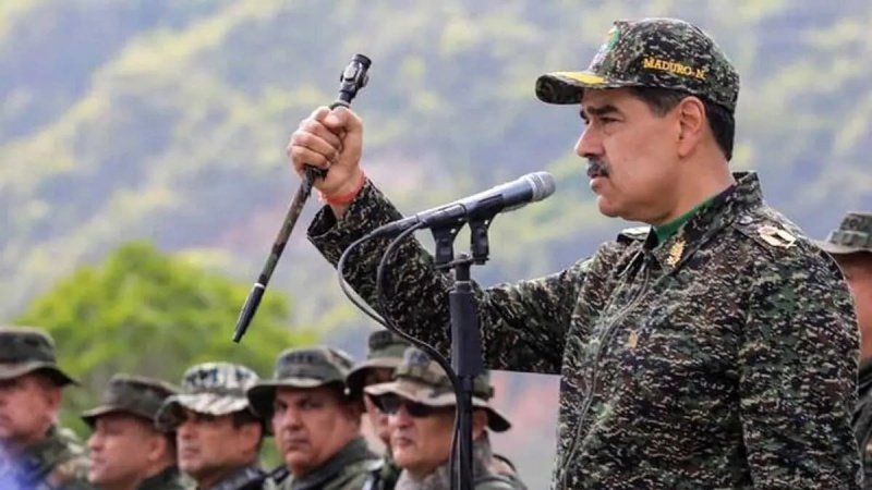 Madoro: Bi milyonan Venezoelayî ji bo şerê himber Amerîkayê amade ne