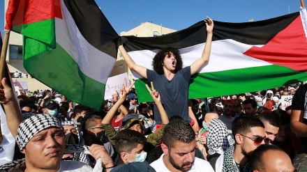 بحرین: فلسطینیوں کے حق میں مظاہرہ؛ مظاہروں اور پولیس کے درمیان جھڑپیں + ویڈیو
