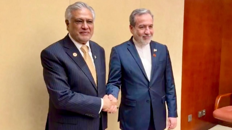 دوحہ میں ایران اور پاکستان کے وزرائے خارجہ کی ملاقات