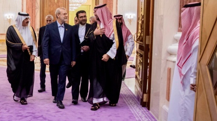 ڕووداوەکانی جیهان لەسەد چرکەدا 17-09-2025/ پێداگریی لاریجانی و بن سەلمان لەسەر پەرەی پەیوەندیی ئێران و عەرەبستان