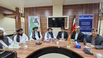 ایران و افغانستان در بندر میلک بر تسهیل صادرات، ترانزیت و مقابله با قاچاق تأکید کردند