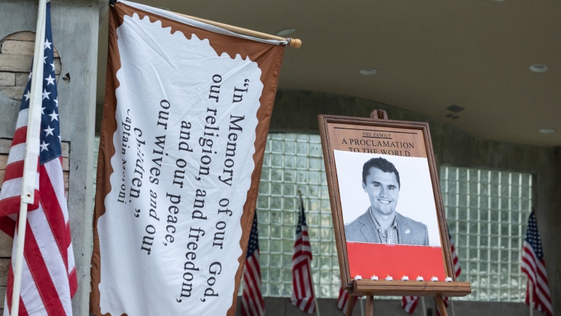 چارلی کرک کے قتل کے بارے میں امریکہ کے مستعفی عہدہ دار 