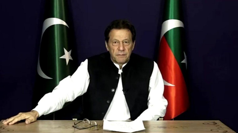تاکید عمران خان بر راه‌ حل سیاسی به جای نظامی میان کابل و اسلام‌آباد