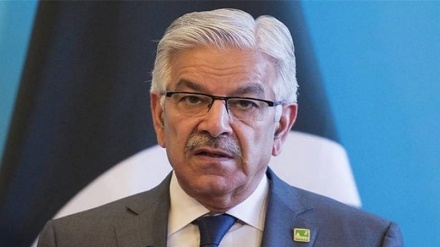 افغانستان کے ساتھ بامقصد مذاکرات کے لیے تیار ہیں، ٹی ٹی پی سے کوئی مذاکرات نہیں: پاکستانی وزیر دفاع